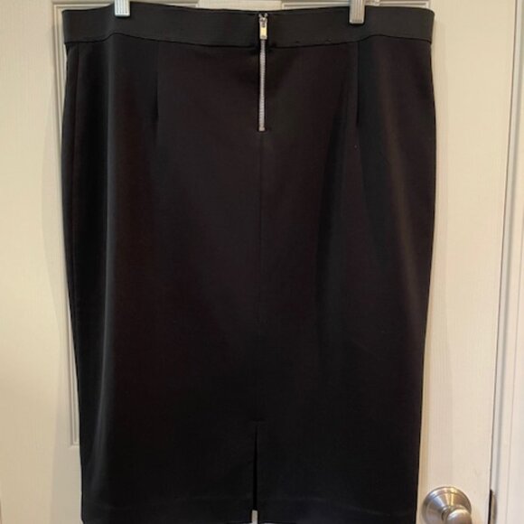 Eloquii Premier Black pencil skirt; size 16; very good condition - Picture 2 of 3